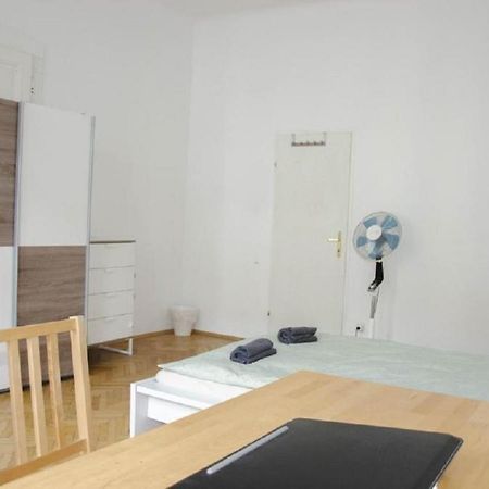 Wonderful Two Bedroom Apartment Wien Exteriör bild