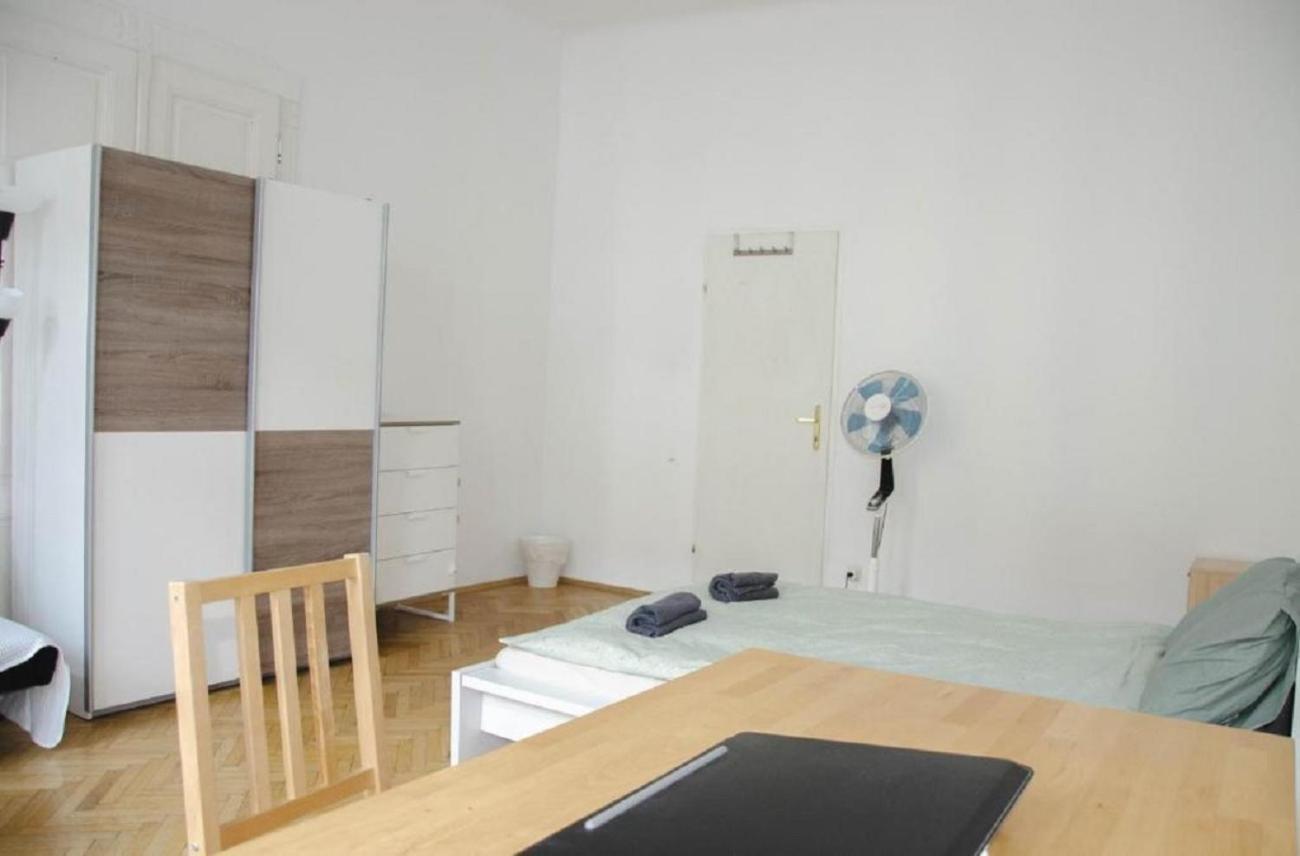 Wonderful Two Bedroom Apartment Wien Exteriör bild